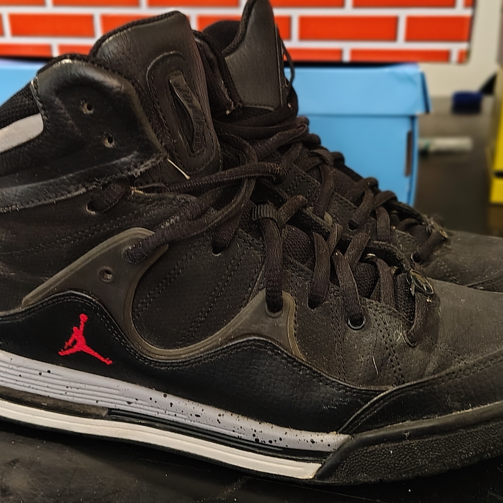 Jordan Flight TR '97 Size-6. 5